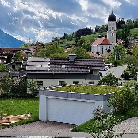 Allgaeuer Ferienwohnung Mit Balkon, Bergblick Und Wallbox